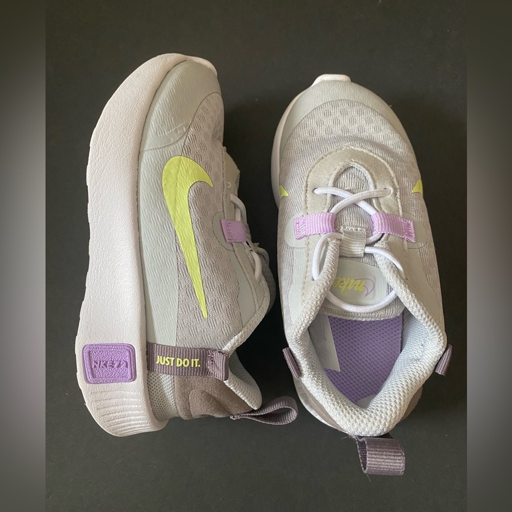 Nike toddler shoes size 9C Grey Lilac Lemon